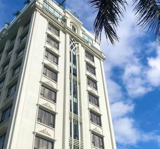 New Century Hotel Hạ Long