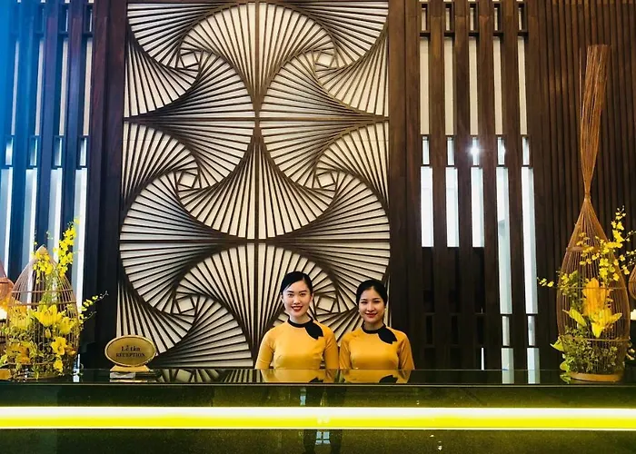 New Century Hạ Long