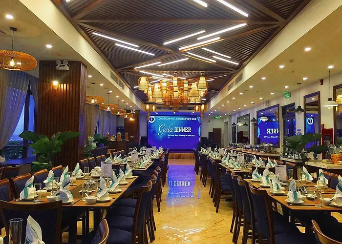 New Century Hotel Hạ Long