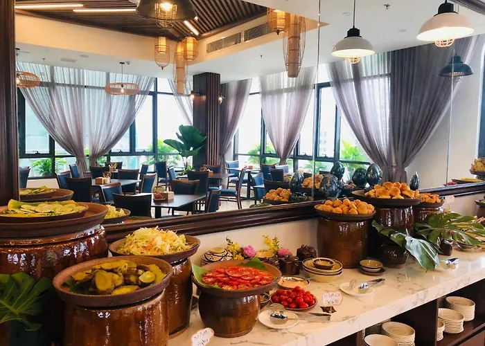 New Century 4* Hạ Long