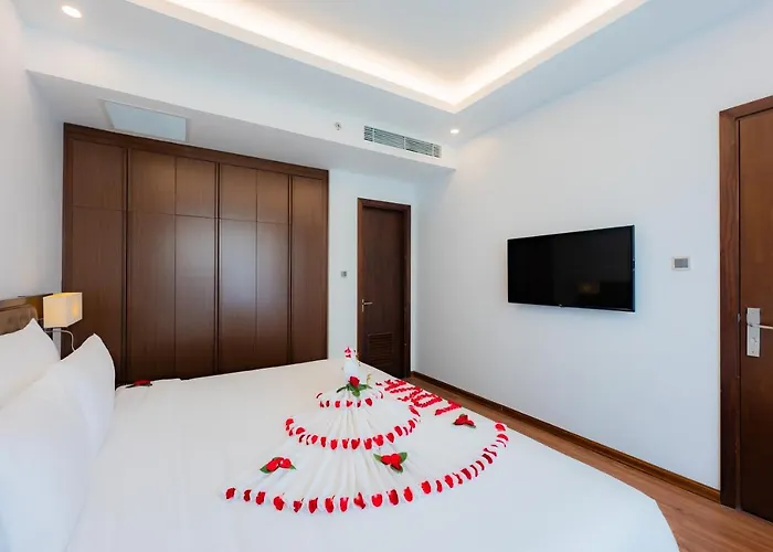 New Century Hạ Long