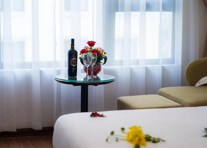 Hotel New Century 4*