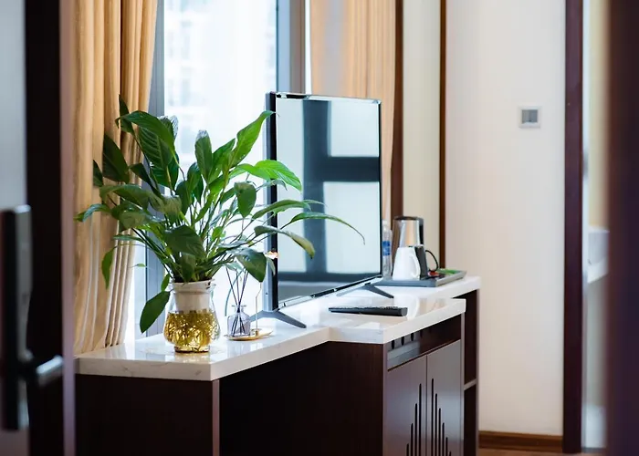 Hotel New Century Hạ Long