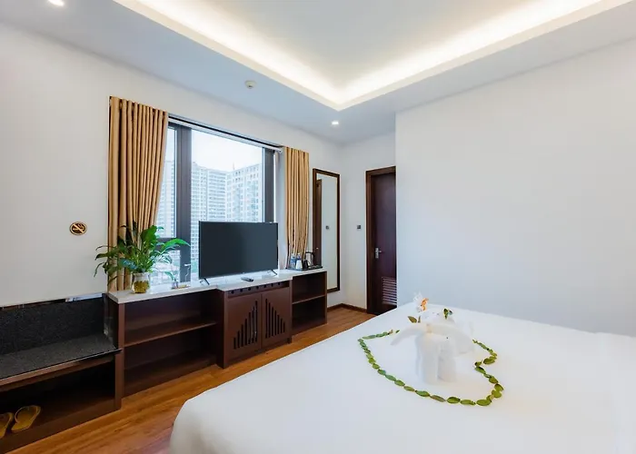 New Century Hotel Hạ Long