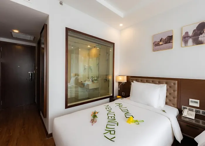 New Century 4* Hạ Long